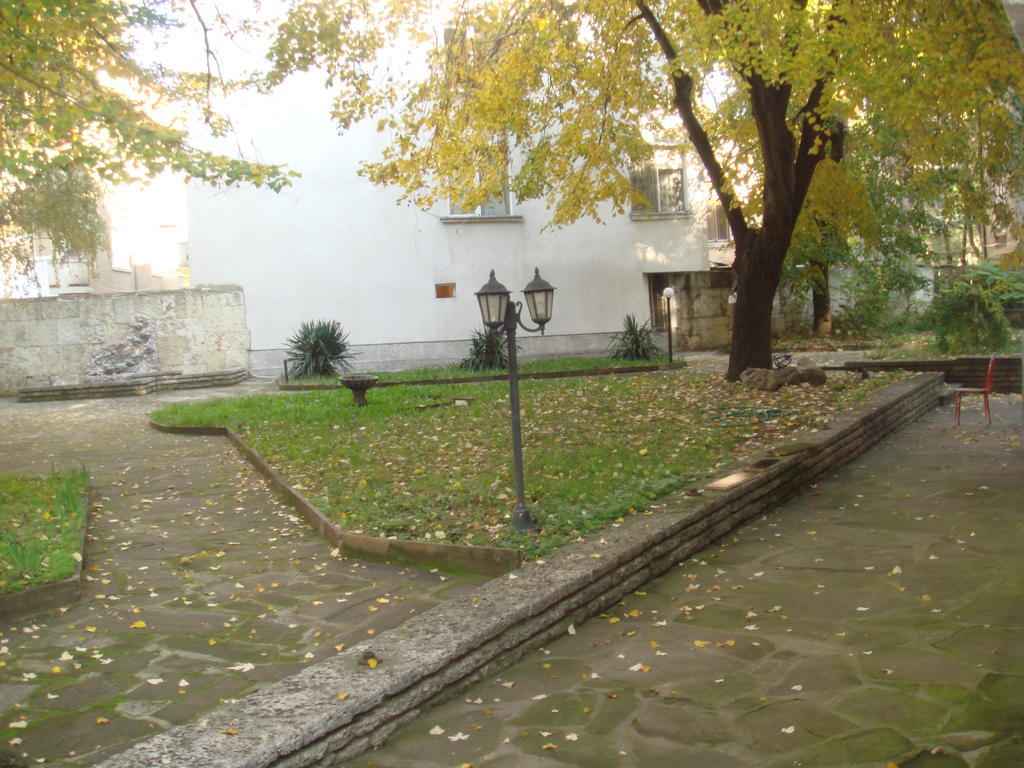 Citadel Guest House Varna Exteriör bild