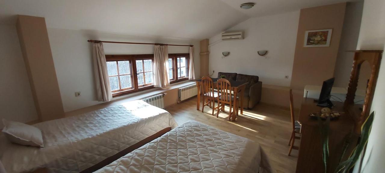 Citadel Guest House Varna Exteriör bild